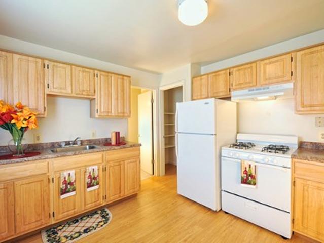 Apartment for rent in Edgewood Apartment for rent in Edgewood