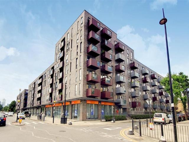 Apartment for rent in Mile End, Greater London