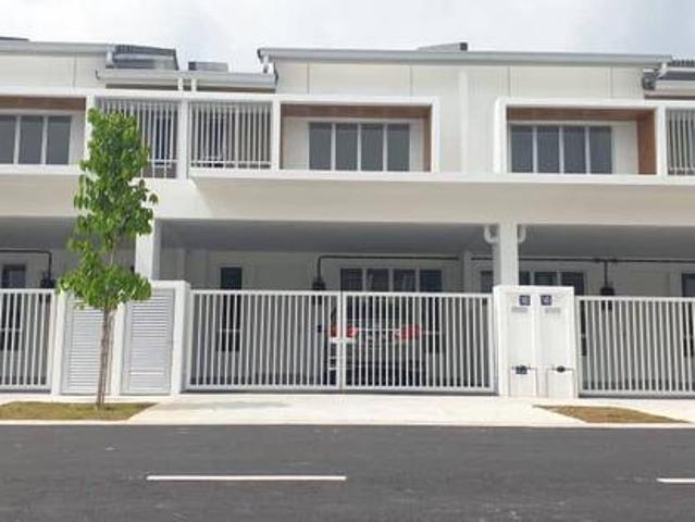 Terraced House for sale in Tanjong Sepat, Selangor