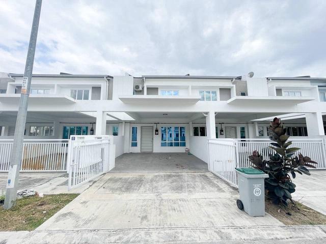 Terraced House for sale in Tanjong Sepat, Selangor