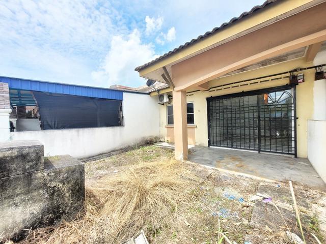 Terraced House for sale in Banting, Selangor