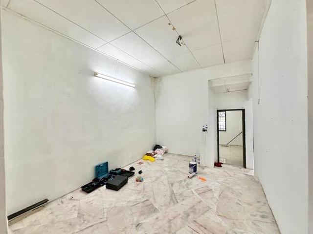 Terraced House for sale in Tanjong Sepat, Selangor