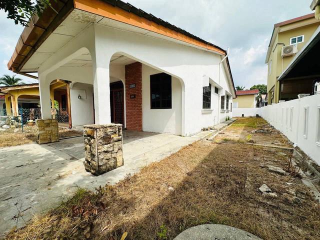Residential House for sale in Lunas, Kedah