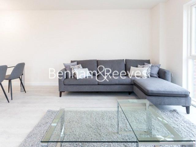 Apartment for rent in Harrow Weald, Greater London