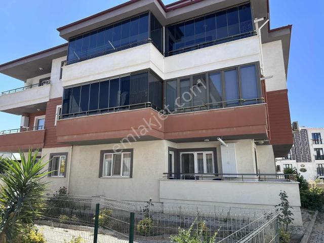 Yaya, Gömeç içerisinde kiralık mülk