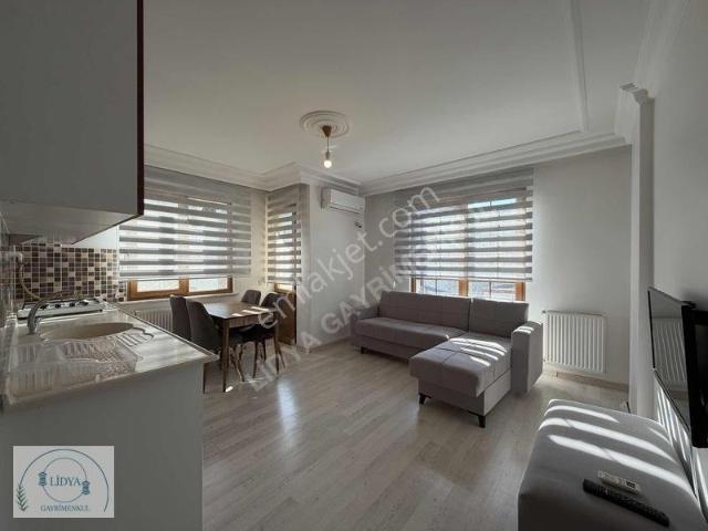 Kayışdağı Mahallesi, Ataşehir içerisinde kiralık mülk