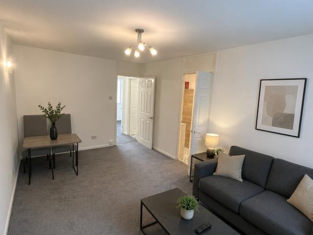 Apartment for rent in Harold Hill, Greater London