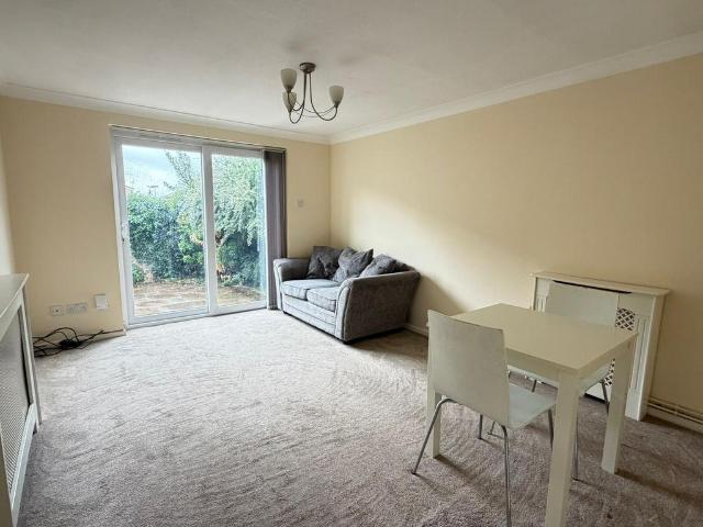 House for rent in Caversham Park, Reading