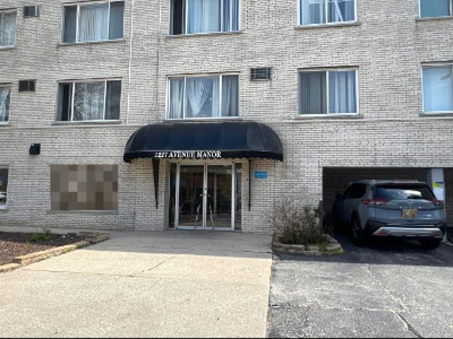 Condo for sale in Berwyn, Illinois