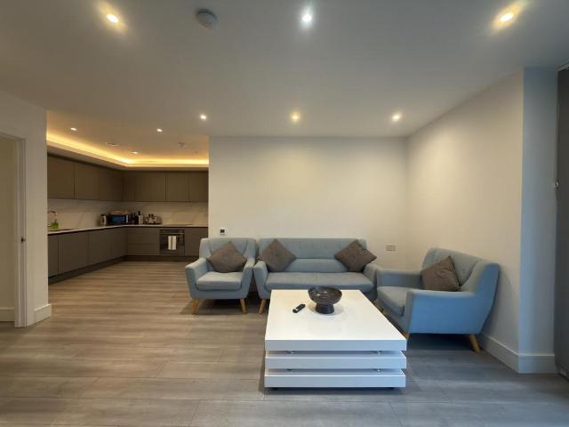 Apartment for rent in London Borough of Hounslow, Spring Grove