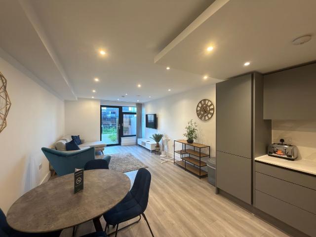 Apartment for rent in London Borough of Hounslow, Greater London