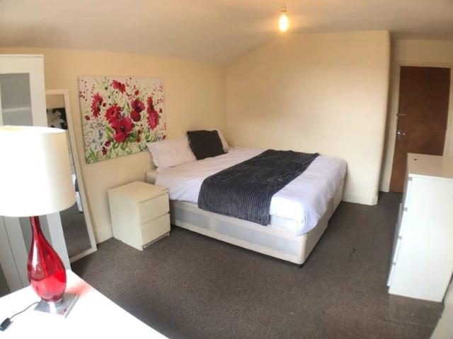 Room for rent in Harlesden, Greater London