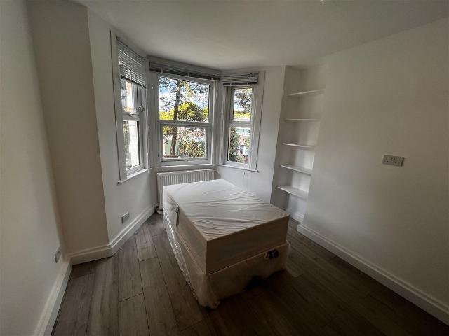 Studio for rent in Harlesden, Greater London