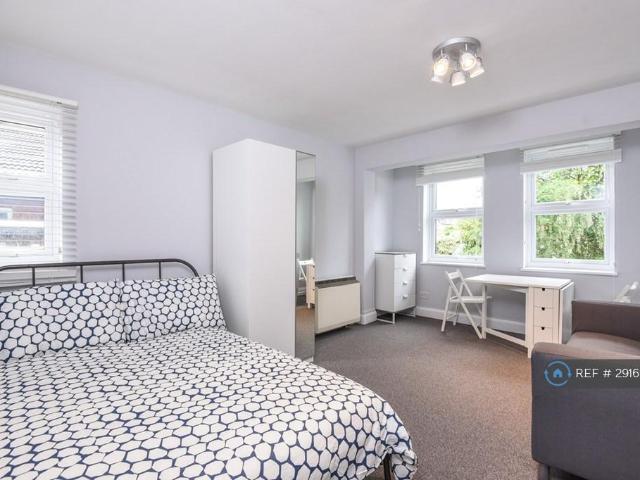House for rent in Harlesden, Greater London