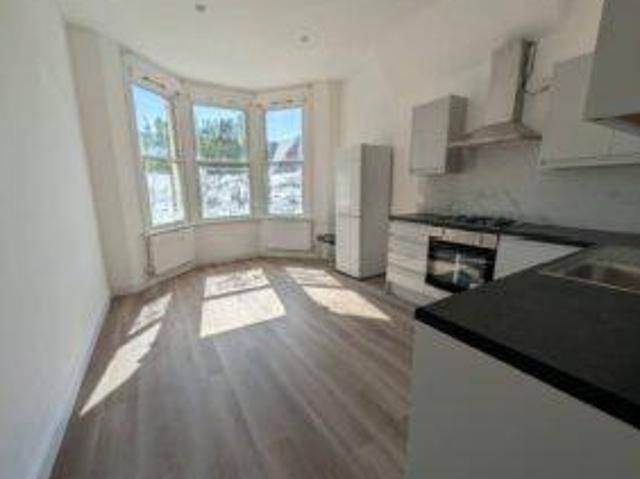 House for rent in Harlesden, Greater London