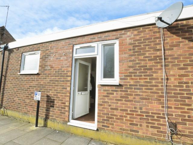 Apartment for rent in St Albans, Five Acres