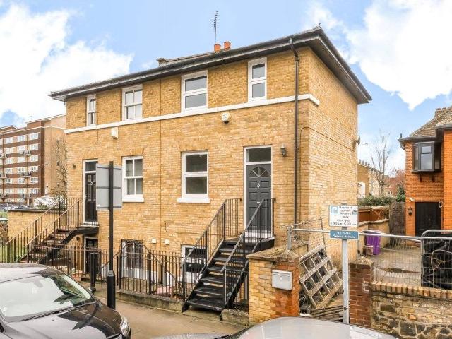 House for rent in Old Ford, Bow