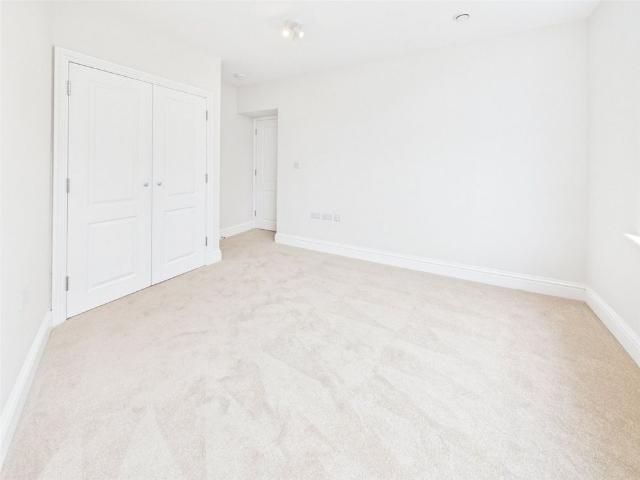 Apartment for rent in St Margarets, Greater London