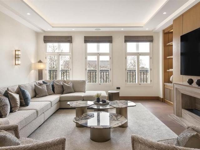 Apartment for rent in Marylebone, Greater London