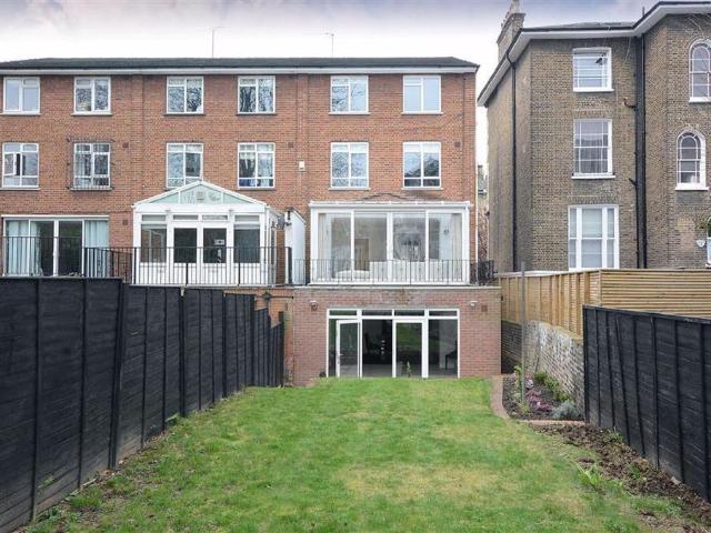 House for rent in Belsize Park, Greater London