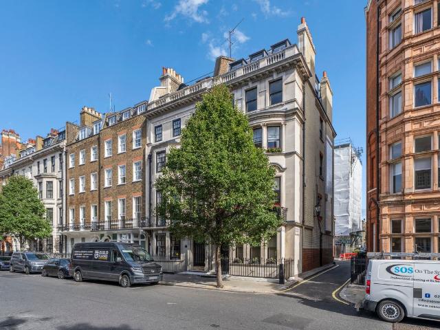 House for rent in East Marylebone, Greater London