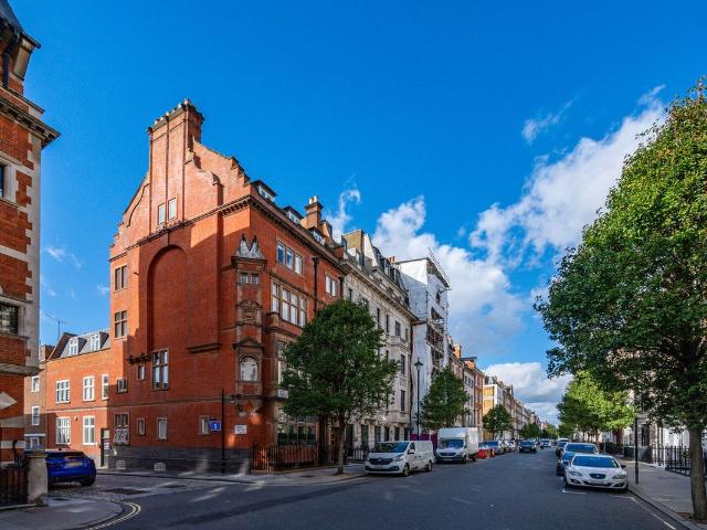 Apartment for rent in East Marylebone, Greater London