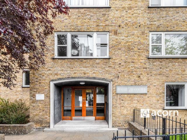 Studio for rent in London Borough of Lambeth, Greater London