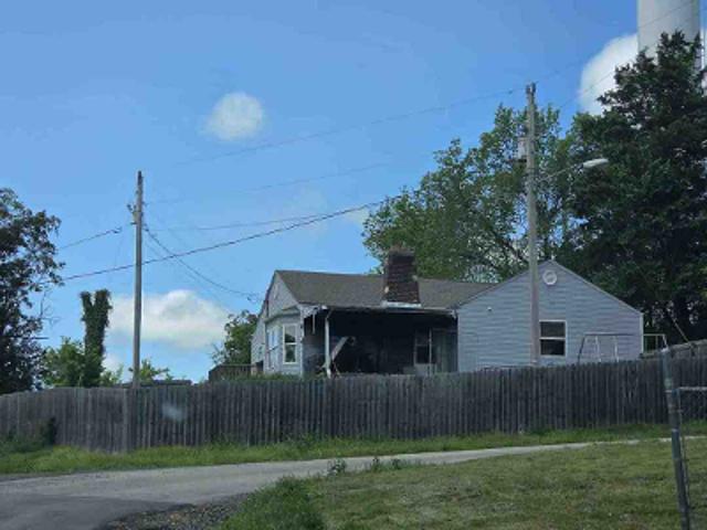 House for sale in Gainesville, Missouri