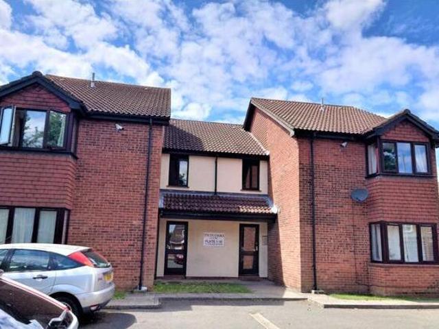 House for sale in Uxbridge, Greater London