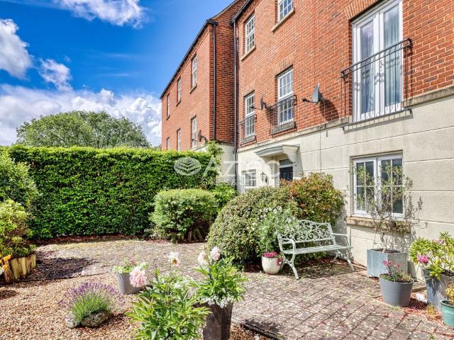 House for rent in Oxley Park, Shenley Church End