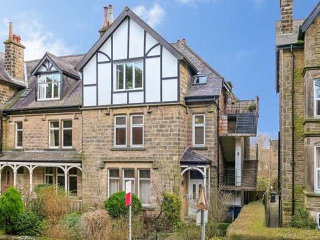 House for sale in Harlow, Harrogate