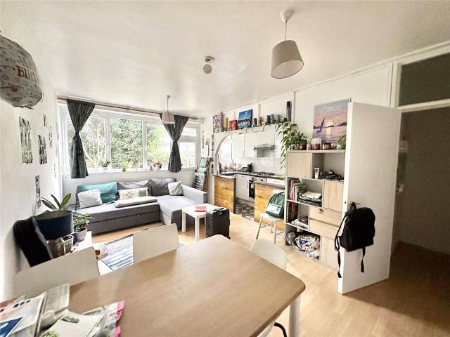 House for rent in Haggerston, Greater London