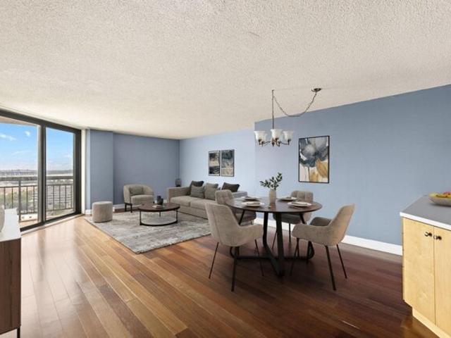 Condo for sale in Harmon Cove, Secaucus