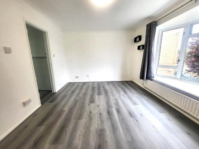 Apartment for rent in West Drayton, Greater London