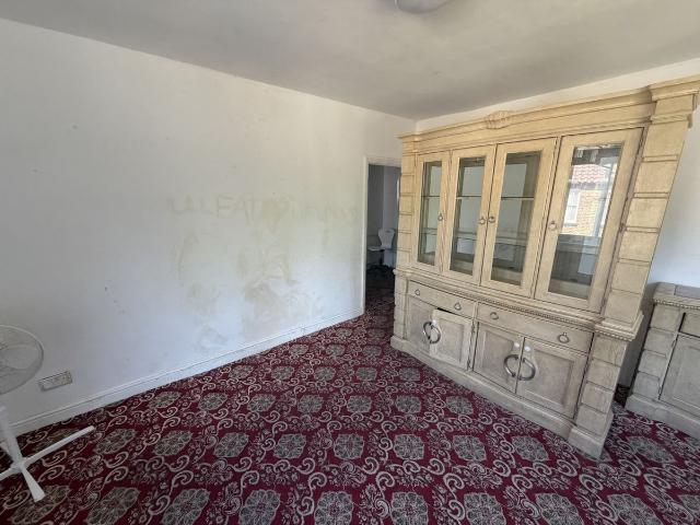 Apartment for rent in Harmondsworth, Greater London