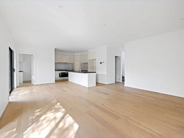 Townhouse for rent in Camerons Creek, Victoria