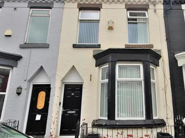 House for rent in Elm Park, Calderstones
