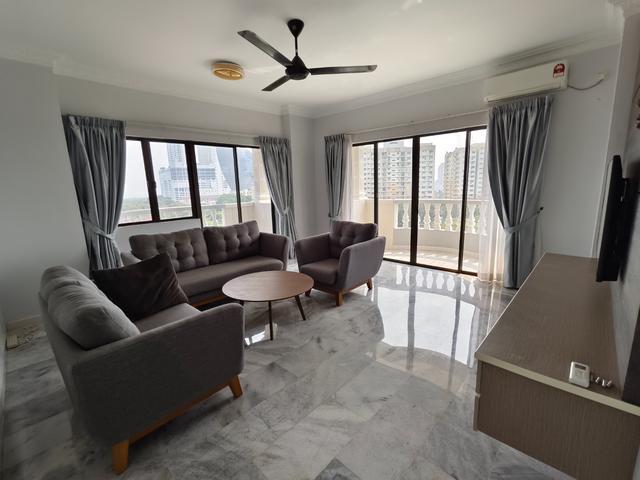 Condominium for rent in Malaka