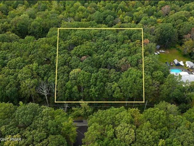 Land for sale in Hawley, Pennsylvania