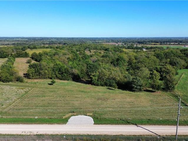 Farm for sale in Paola, Miami County