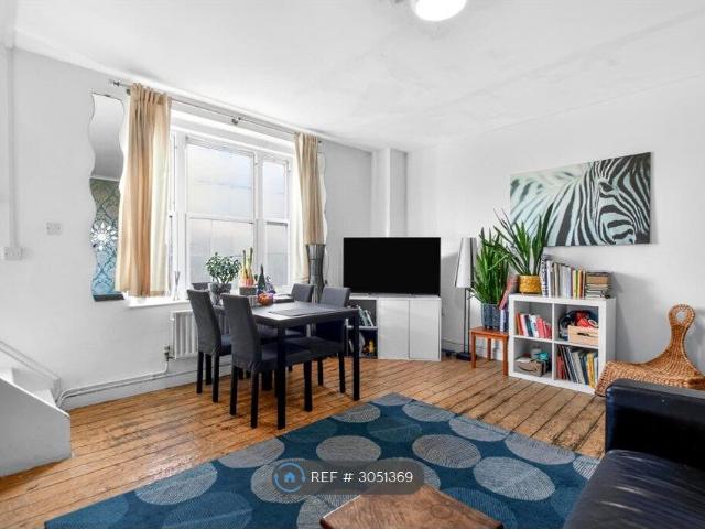 House for rent in Maitland Park, Greater London