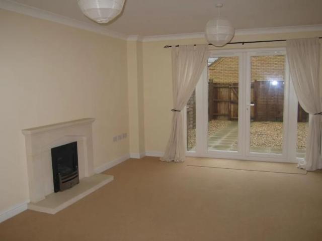 Townhouse for rent in Hampton Hargate, Peterborough