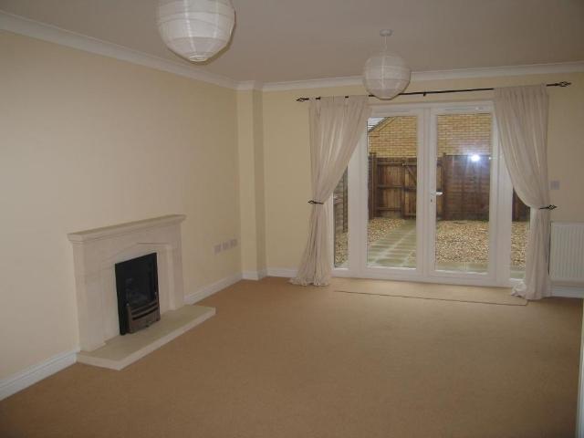 Townhouse for rent in Hampton Hargate, Peterborough