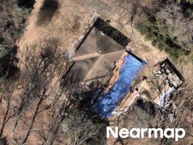 House for sale in Commack