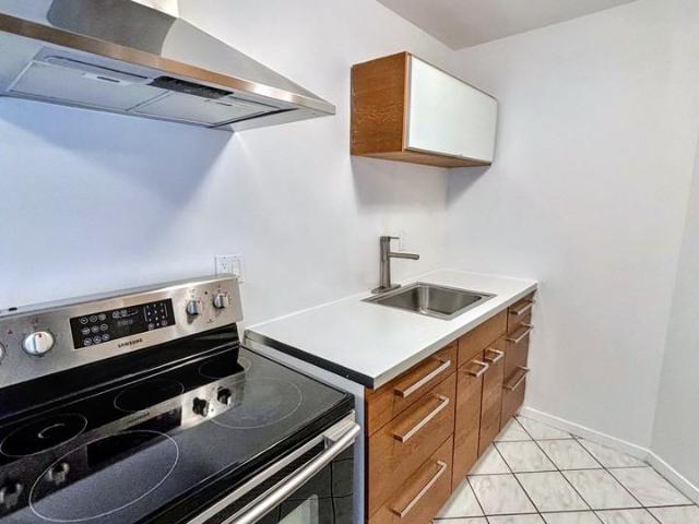 Apartment for rent in West End, Vancouver