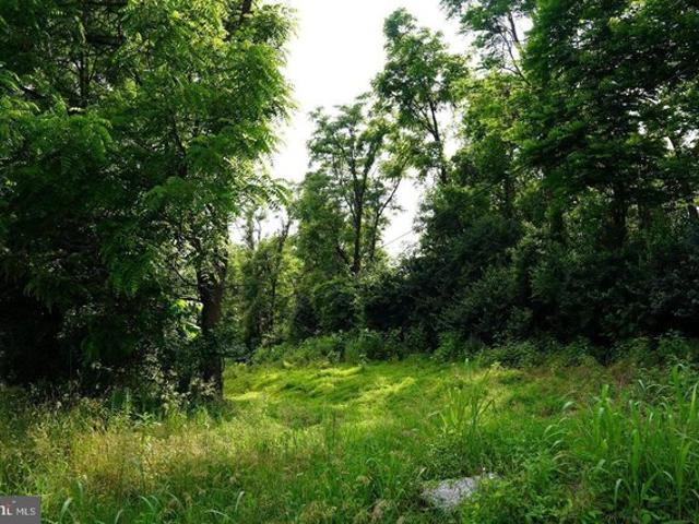 Land for sale in Falling Waters, West Virginia