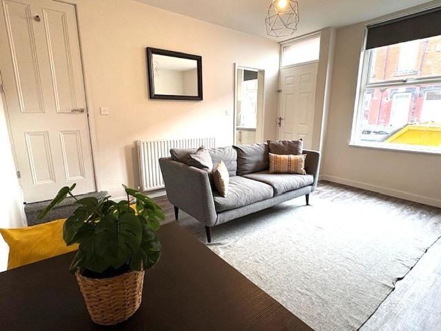 Apartment for rent in Hyde Park, West Yorkshire