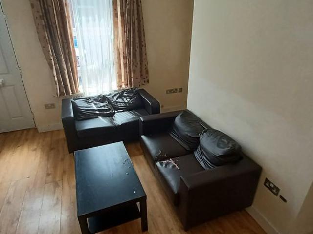 House for rent in Hyde Park, West Yorkshire