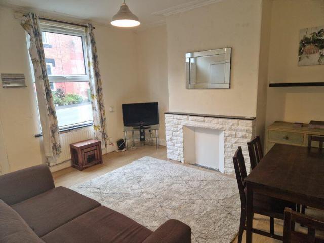 House for rent in Hyde Park, West Yorkshire