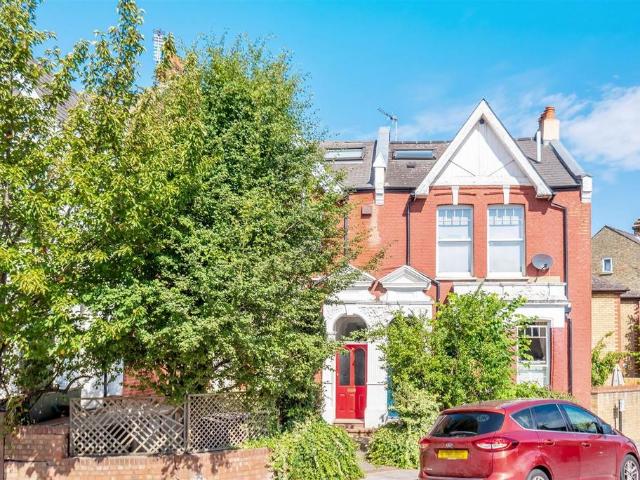 Apartment for rent in Hornsey, Greater London